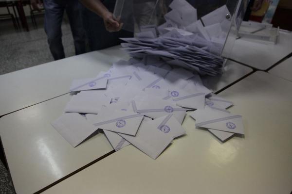 Μαχειμάρης και Λέσσης εκλέγονται σε Βόρεια και Νότια Κέρκυρα