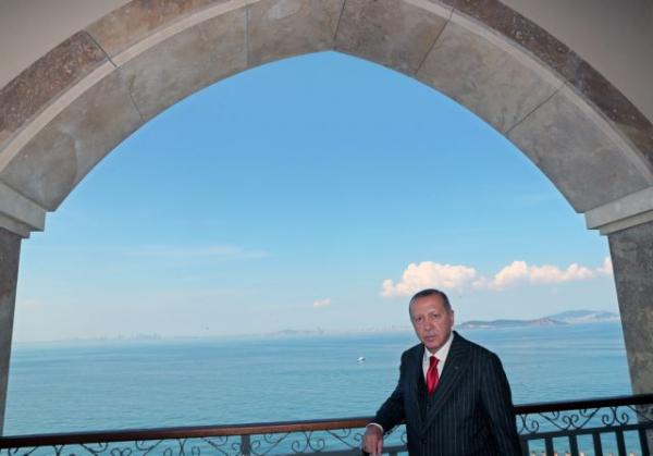 Editorial Ta Nea: Vigilance