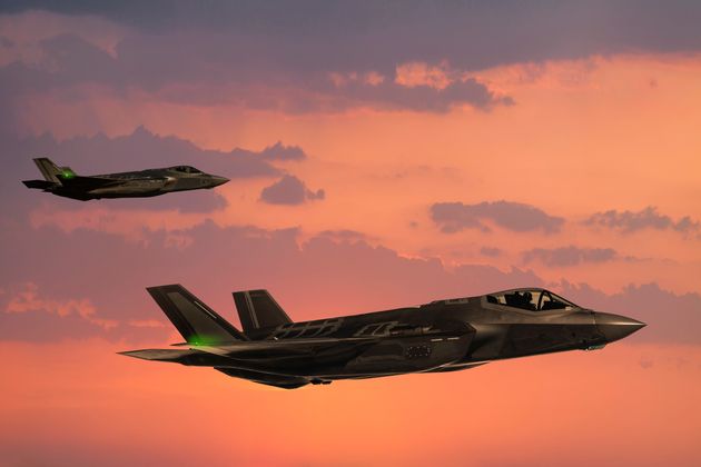 Yeni Safak: Η Τουρκία σκέφτεται να «παγώσει» την αγορά των F-35