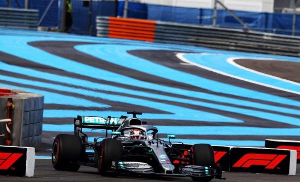 Δείτε τον τέλειο γύρο του Χάμιλτον μέσα από το μονοθέσιο του