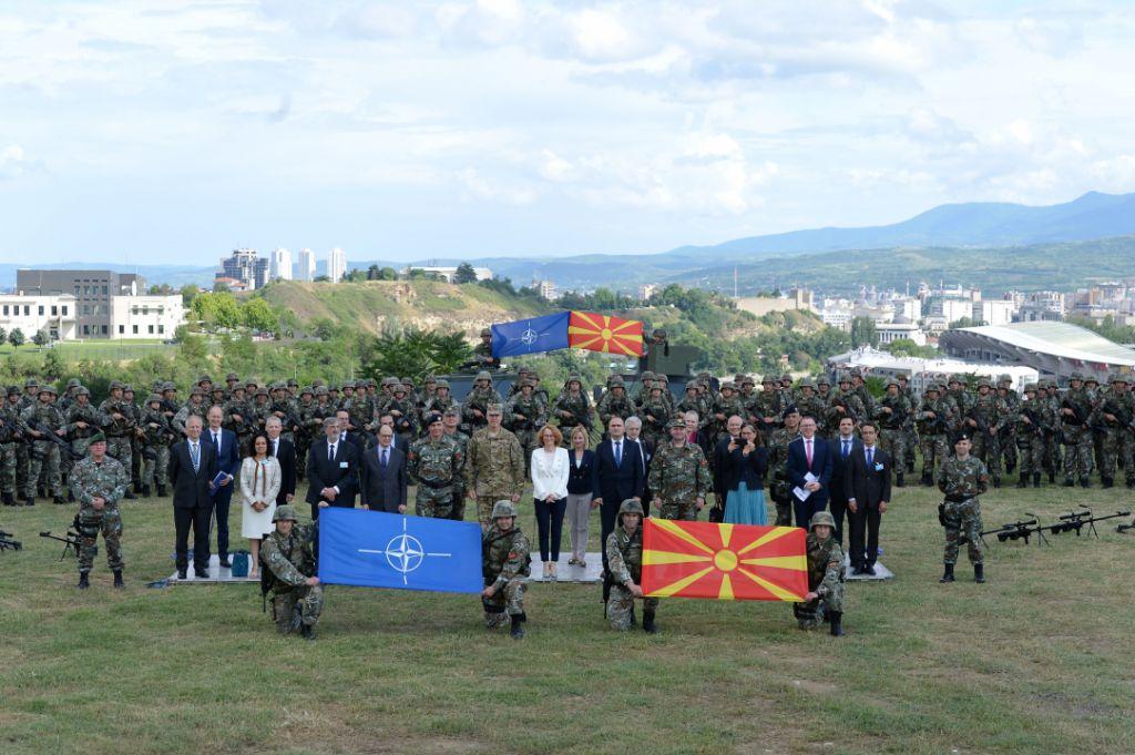 Β. Μακεδονία : Το στρατόπεδο «Ιλιντεν» επισκέφθηκαν πρεσβευτές του ΝΑΤΟ
