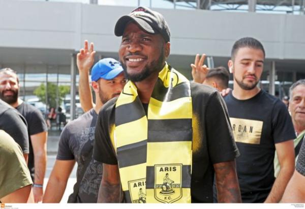 Live : Η παρουσίαση του νέου σέντερ φορ του Άρη Ιντέγε Μπράουν