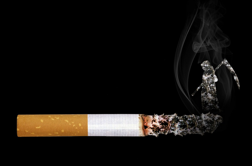 Σημαντικά υψηλότερος ο κίνδυνος σοβαρού εμφράγματος για τις καπνίστριες απ’ ό,τι για τους καπνιστές