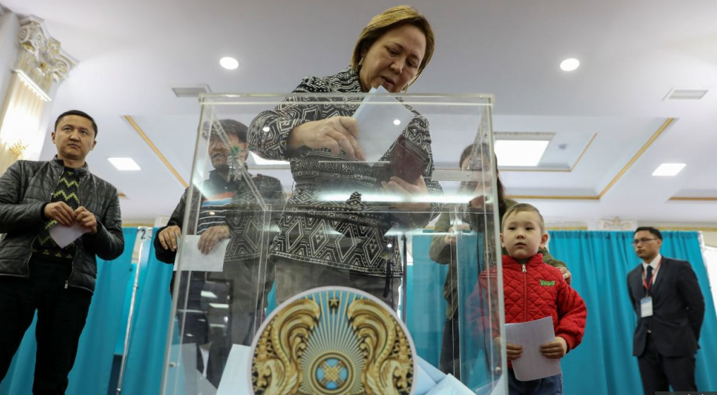Καζακστάν: Ομαλά εξελίσσονται οι σημερινές ιστορικές προεδρικές εκλογές