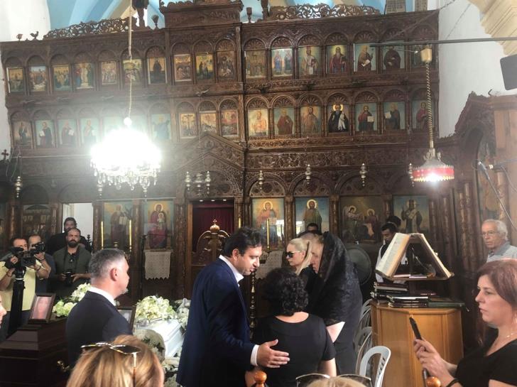 Σε κλίμα οδύνης η κηδεία των δύο πρώτων θυμάτων του serial killer