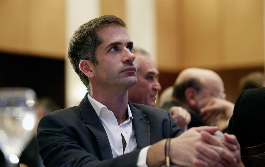 Εκλογές 2019: Ψήφισε ο υποψήφιος δήμαρχος Αθηναίων Κώστας Μπακογιάννης