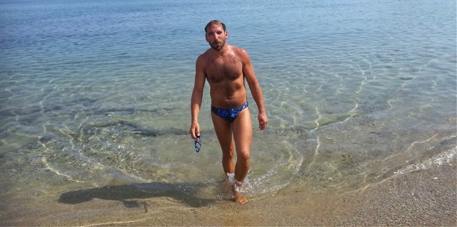 Ναυαγοσώστης θα κολυμπήσει από τα Σφακιά μέχρι τη Γαύδο για καλό σκοπό