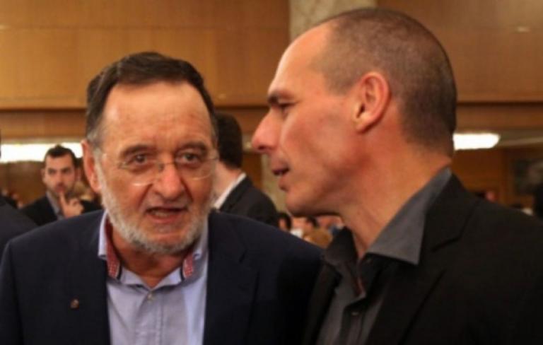 Λαφαζάνης κατά Βαρουφάκη για τα γεγονότα του 2015