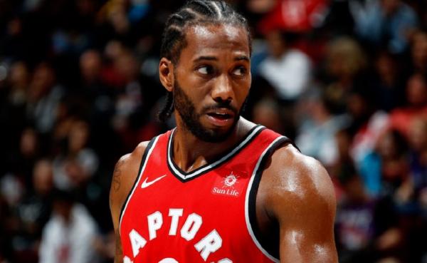 Ραντεβού με Λέικερς και Κλίπερς για τον περιζήτητο Λέοναρντ