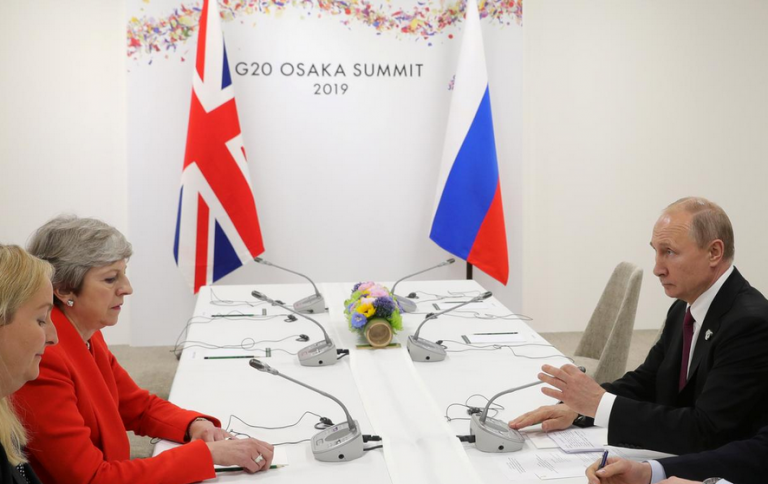 Πρώτη συνάντηση Μέι – Πούτιν μετά τη δηλητηρίαση του Σκριπάλ