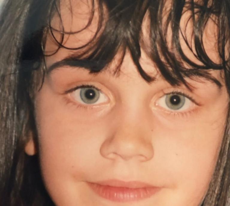 Ποιο είναι το κοριτσάκι της φωτογραφίας;