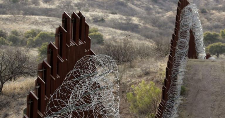Λευκός Οίκος : Δεν τα βρήκαν για τη μετανάστευση ΗΠΑ – Μεξικό