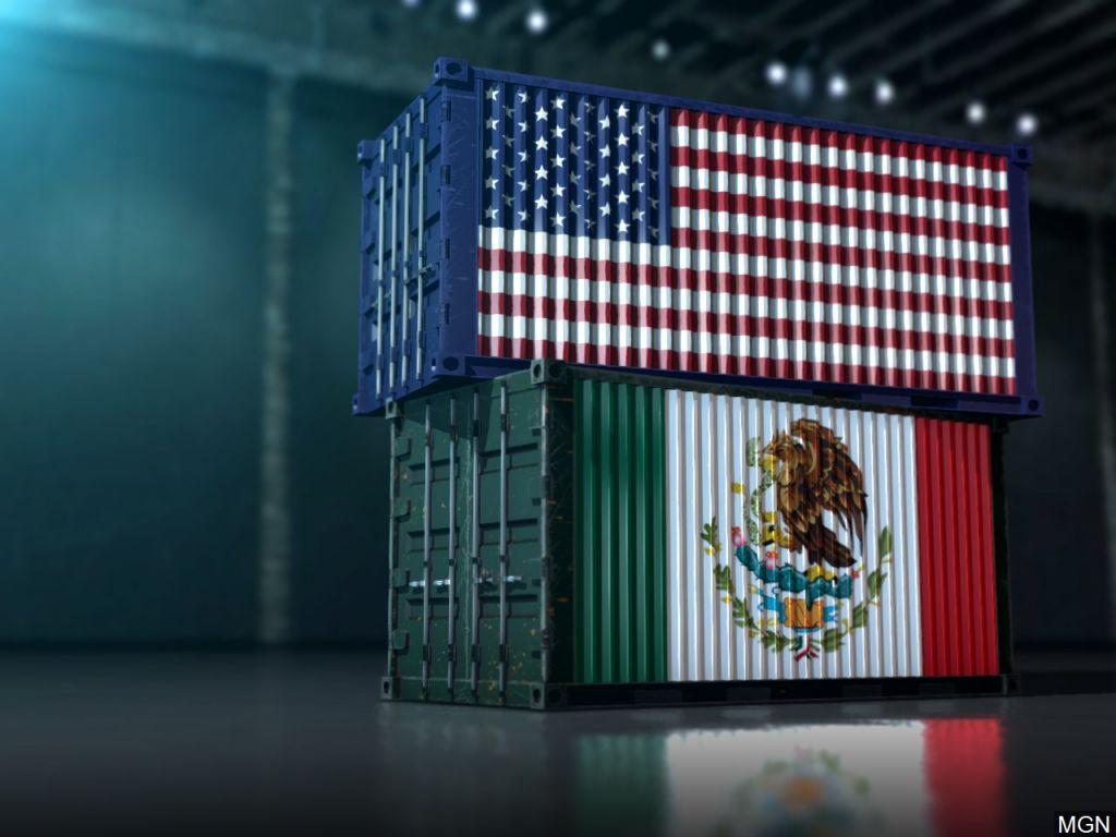Υπό τις απειλές Τραμπ : Fitch και Moody’s υποβάθμισαν το Μεξικό