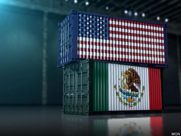 Υπό τις απειλές Τραμπ : Fitch και Moody’s υποβάθμισαν το Μεξικό