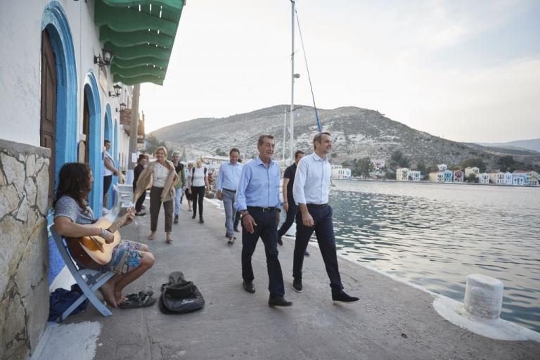 Μητσοτάκης από το Καστελόριζο: Σύντομα η χώρα μας γυρίζει σελίδα