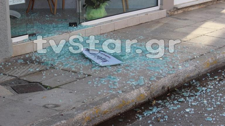 Ορχομενός: Έκαναν γυαλιά καρφιά εκλογικό κέντρο