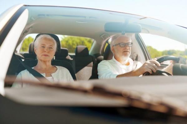 Τροπολογία Σπίρτζη για τις άδειες οδήγησης των άνω των 74 ετών