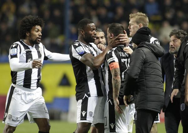 ΠΑΟΚ : Διάκριση και σε video game για Βιεϊρίνια και Βαρέλα