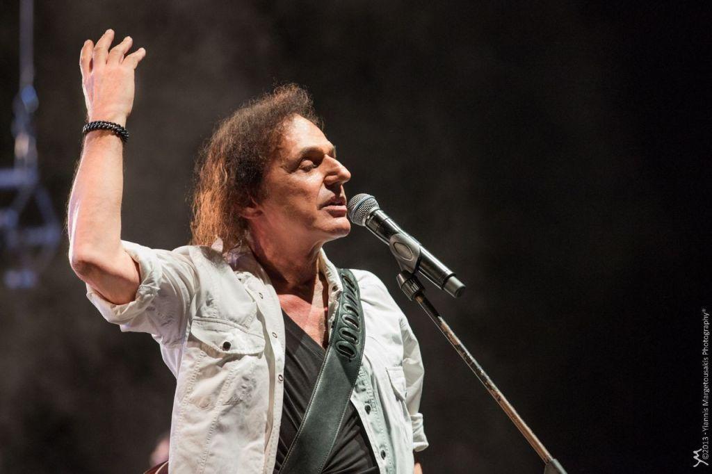 Θέατρο Βράχων: Η έκπληξη της Ράντου στο Βασίλη