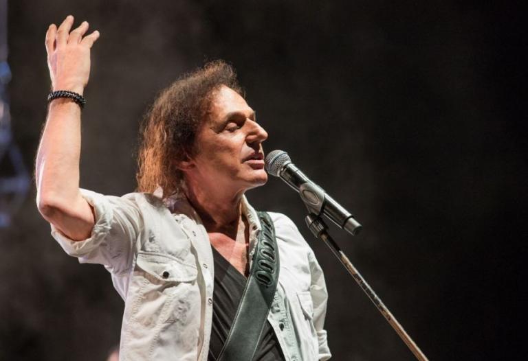 Θέατρο Βράχων: Η έκπληξη της Ράντου στο Βασίλη