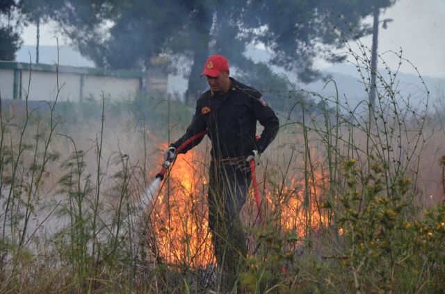 Φωτιά στη χωματερή των Άνω Λιοσίων
