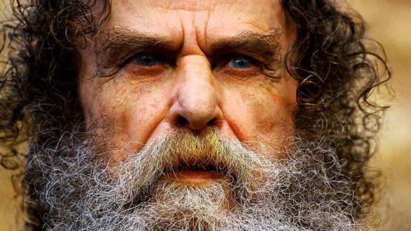 Ψαραντώνης: Ποιος είναι ο λυράρης που θα βρίσκεται στο ψηφοδέλτιο Επικρατείας του Βαρουφάκη