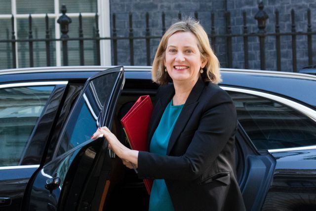 Βρετανία : Υπέρ του Τζέρεμι Χαντ η υπουργός Εργασίας Αμπερ Ραντ