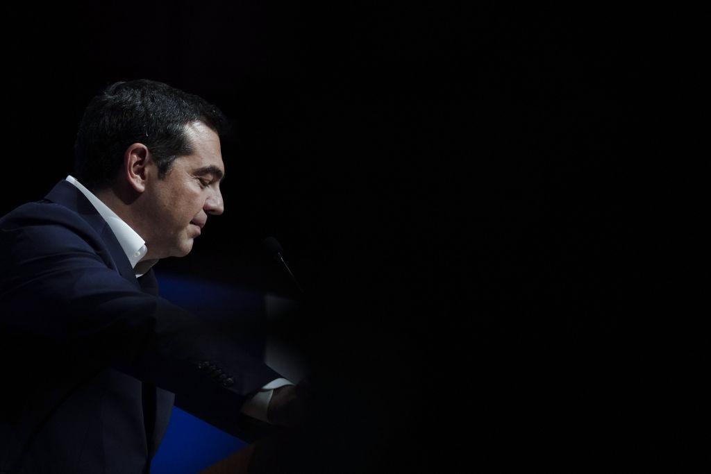 Τσίπρας σε απόγνωση – Σπάει το εμπάργκο στον ΣΚΑΙ για να… «φτάσει η αλήθεια σε όλο το λαό»