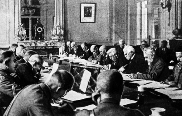 Συνθήκη Βερσαλλιών: Ένας αιώνας από την υπογραφή της