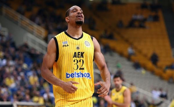 Θέλει τον Χάντερ της ΑΕΚ η Βίρτους Μπολόνια