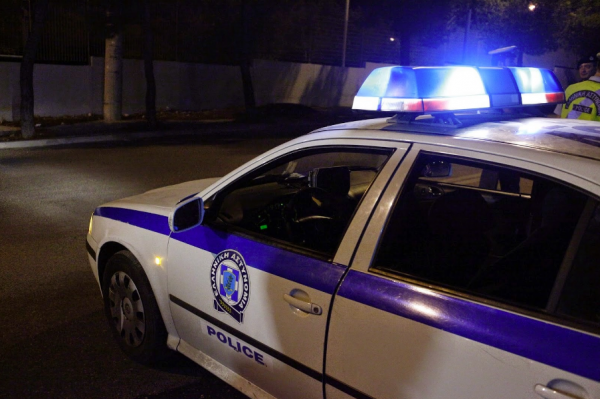 Ξυλοδαρμός αστυνομικού στο κέντρο της Θεσσαλονίκης – Πέντε προσαγωγές
