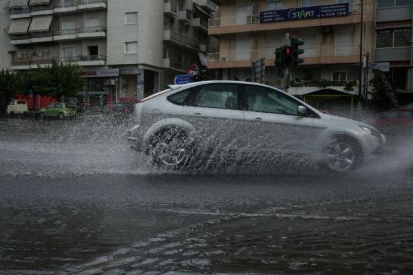 Ξαφνικό μπουρίνι στην Αττική