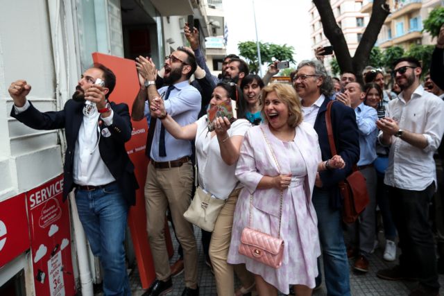 Ξέφρενοι πανηγυρισμοί για τον Ζέρβα