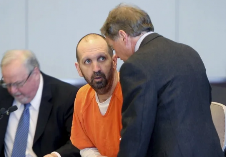 ΗΠΑ: Ισόβια στον φονιά τριών μουσουλμάνων φοιτητών – Η αντίδραση των συγγενών τους