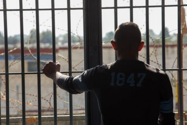 Οι χρήστες ναρκωτικών «σπάνε» τη σιωπή τους: Η πολιτεία μας θέλει αποχαυνωμένους