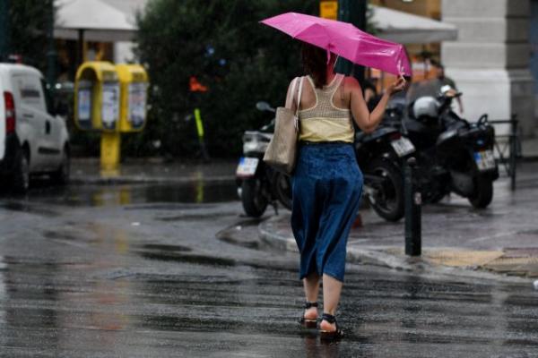Καιρός: Συνεχίζονται και την Πέμπτη οι καταιγίδες και το χαλάζι – Δείτε πού θα χτυπήσουν