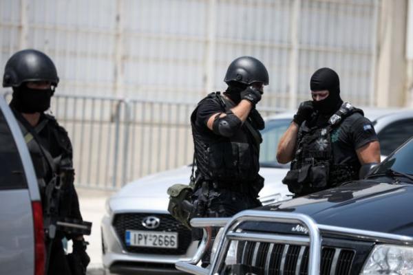 Τι αποκαλύπτουν οι σωφρονιστικοί υπάλληλοι για τα επεισόδια στον Κορυδαλλό