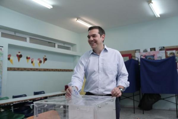 Τσίπρας: Οι πολίτες να επιλέξουν προοδευτικούς υποψήφιους