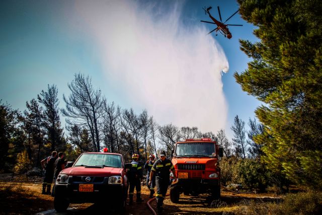Ηράκλειο: Φωτιά στην περιοχή Καραβάδος