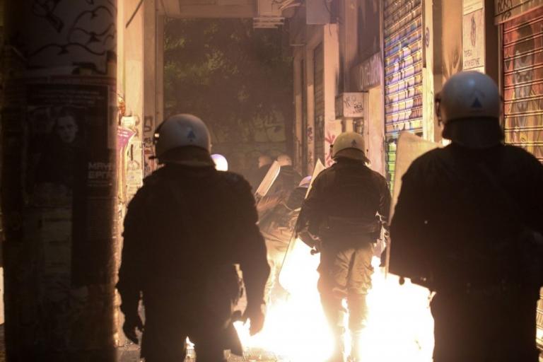 Τι φοβάται η αστυνομία μετά την απελευθέρωση Κορκονέα – Τα επεισόδια, το αντάρτικο πόλης, η τρομοκρατία