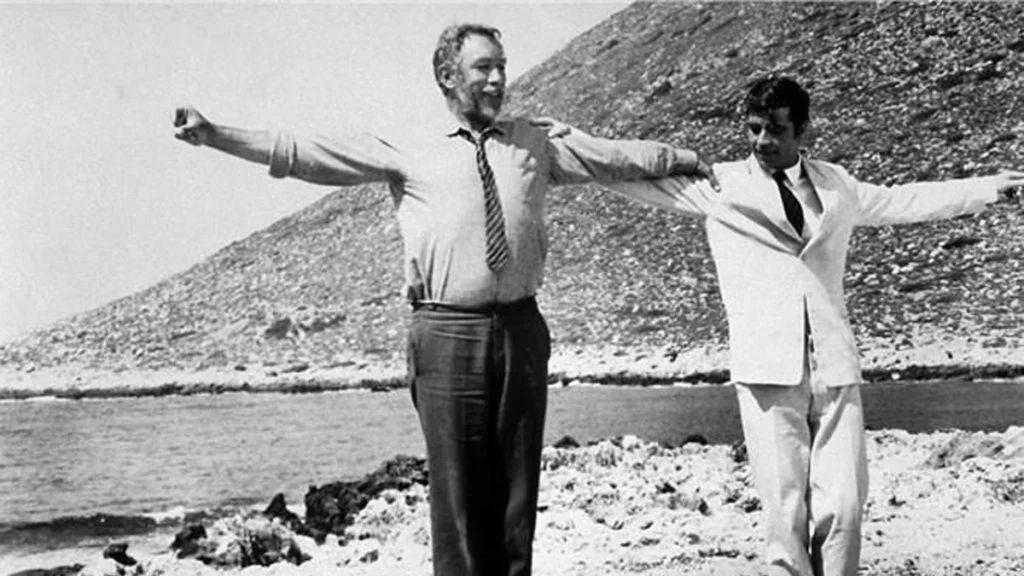 Πέθανε ο «Παπαούζος», ο άνθρωπος που έμαθε συρτάκι στον Άντονι Κουίν