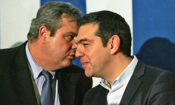 O Τσίπρας στο… γραφείο του Καμμένου