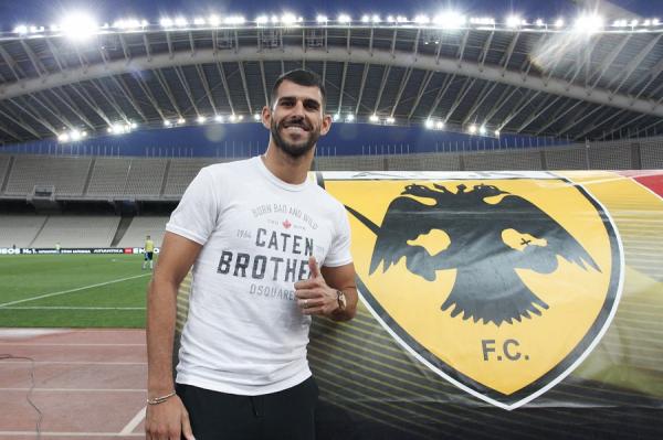 Ολιβέιρα: «Περήφανος που υπέγραψα σε έναν μεγάλο σύλλογο όπως η ΑΕΚ»