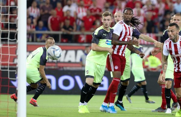 Ολυμπιακός-Πλζεν: Το δοκάρι του Γκιγιέρμε