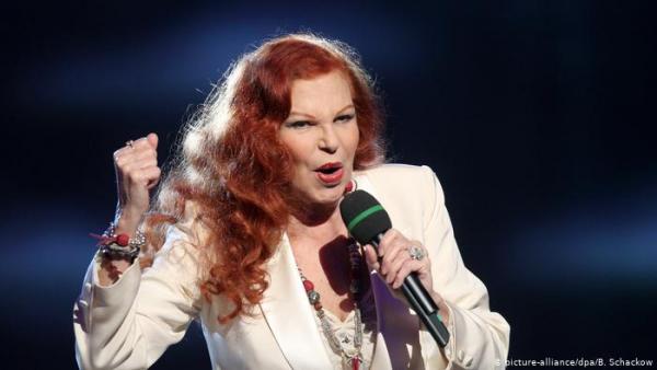 H Μίλβα κλείνει τα 80