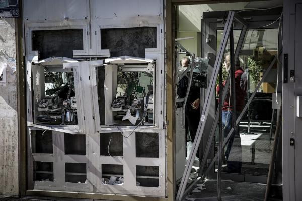 Πάτρα: Έκρηξη σε αυτόματο μηχάνημα ανάληψης χρημάτων
