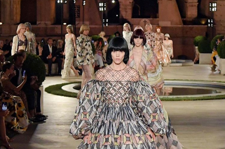 Η αναγέννηση του Fendi μετά τον Καρλ Λάγκερφελντ