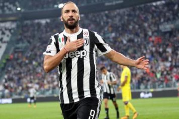 «Κλωτσάει» ο Ιγκουαΐν παρά τη συμφωνία της Ρόμα με Γιουβέντους