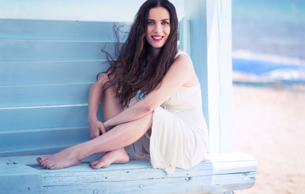 Η Φωτεινή Δάρρα μίλησε στο in.gr για έναν «Έρωτα… κάτω από το φεγγάρι»