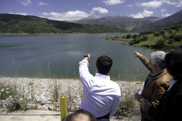 Το φράγμα Αποσελέμη είναι γεμάτο αλλά η Ελούντα δεν έχει νερό